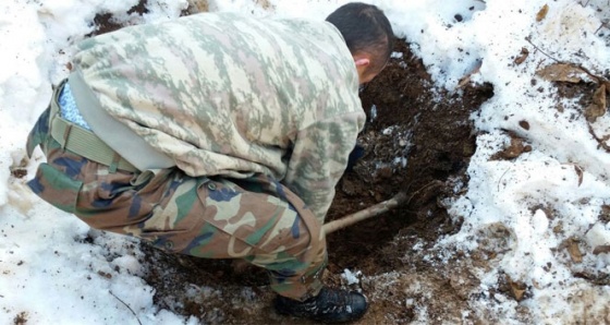 Hakkari'de çok sayıda silah ve mühimmat ele geçirildi