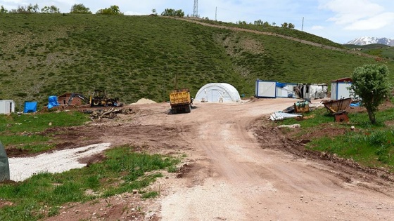 Hakkari de şantiye basan teröristler 2 işçiyi öldürdü