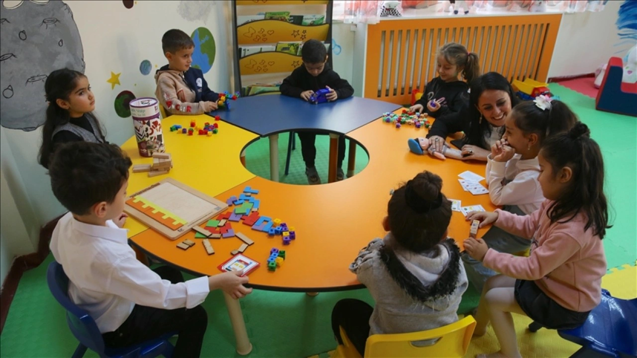 Hakkari'de şehit bebek ve çocuklar anısına ikinci kütüphane kuruldu