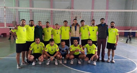 Hakkari’de sezonun ilk voleybol müsabakaları başladı