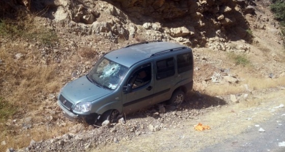 Hakkari’de trafik kazası 1 ölü, 4 yaralı