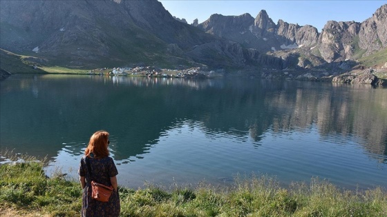 Hakkari'deki doğal güzellikler birçok ilden gelen doğaseverleri cezbetti