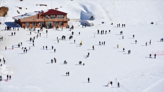 Hakkari'deki kayak merkezi yatırımlarla bölgenin gözdesi haline geldi