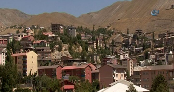 Hakkari’nin il olmaktan çıkarılmasına vatandaşlar tepki gösterdi