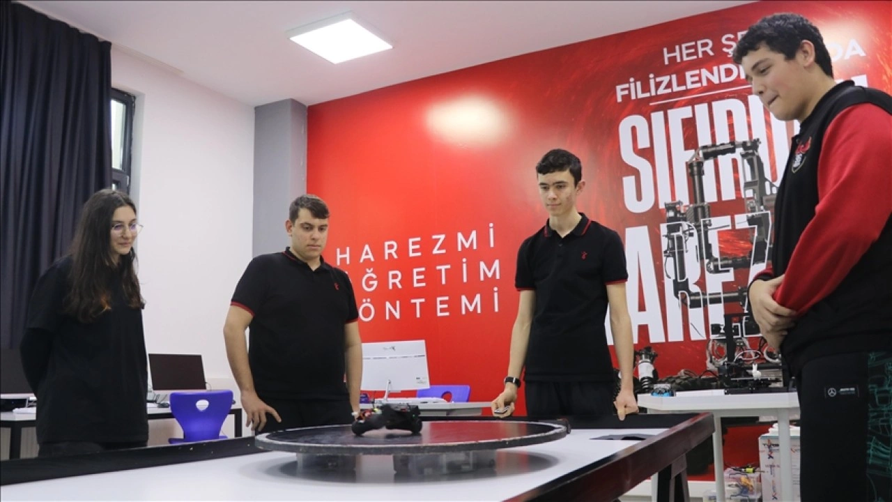 'Harezmi Eğitim Modeli' uygulanan atölyelerde yetişen öğrenciler robotikte ezber bozuyor