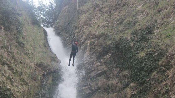 Harmankaya Şelalesi adrenalin tutkunlarını bekliyor