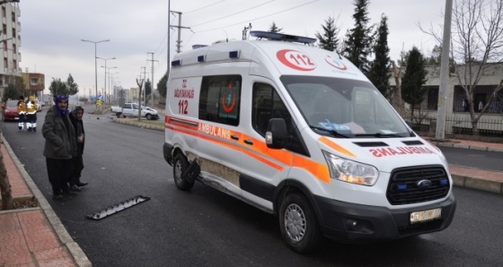 Hasta almaya giden ambulans kaza yaptı