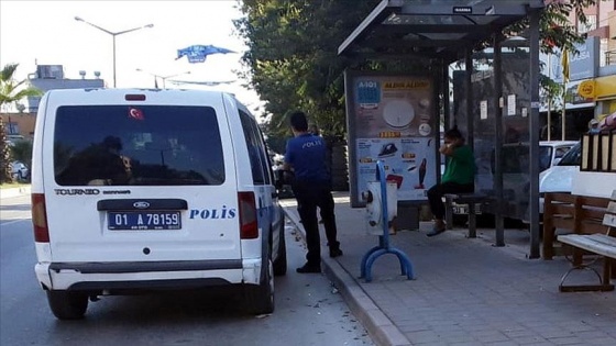 Hastaneden kaçtığı öne sürülen Kovid-19'lu kadın otobüs durağında baygın halde bulundu