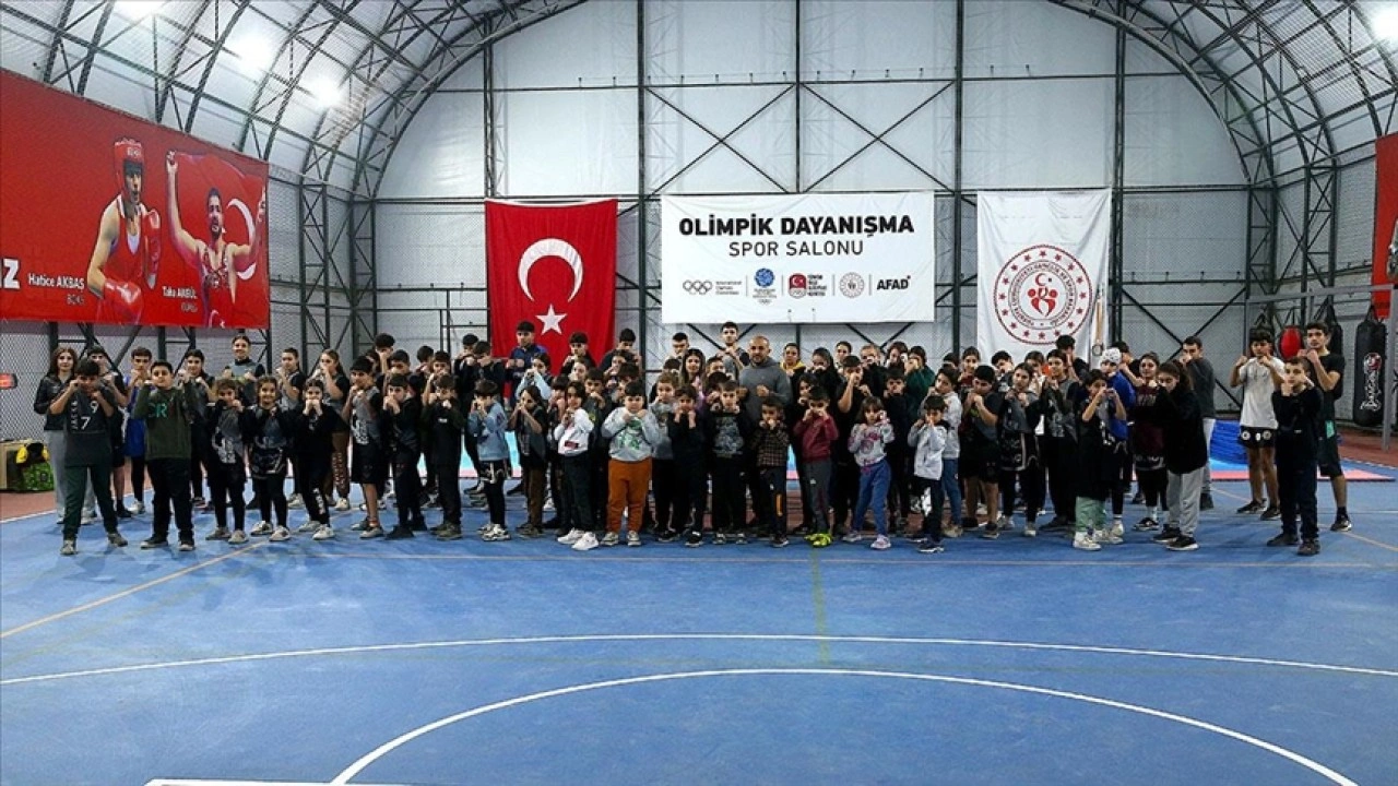 Hatay'da depremzede çocuklar 8 branştaki spor kurslarıyla geleceğe hazırlanıyor