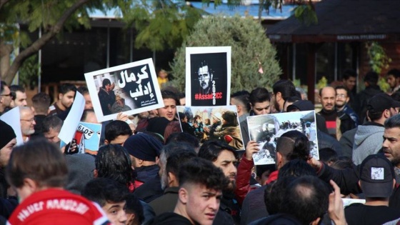 Hatay'da Suriyeliler İdlib'deki saldırıları protesto etti