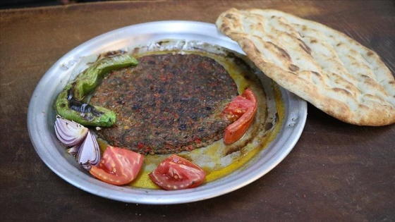 Hatay'ın 'kağıt kebabı' tescillendi