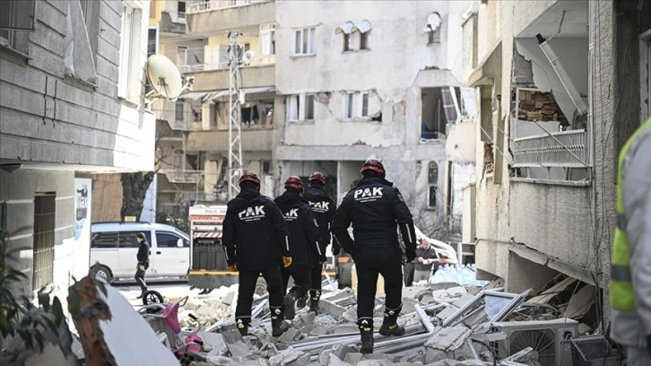 Hatay'a ulaşan ilk ekiplerden Polis Arama ve Kurtarma, 73 kişiyi enkazdan sağ çıkardı