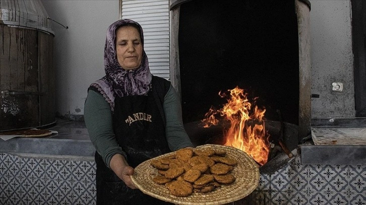 Hatay'ın tandırda pişen lezzeti: Zahterli kahke