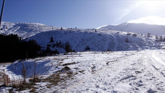 Hava şartları Uludağ'da kaybolan iki arkadaşı arama çalışmalarını zorlaştırıyor