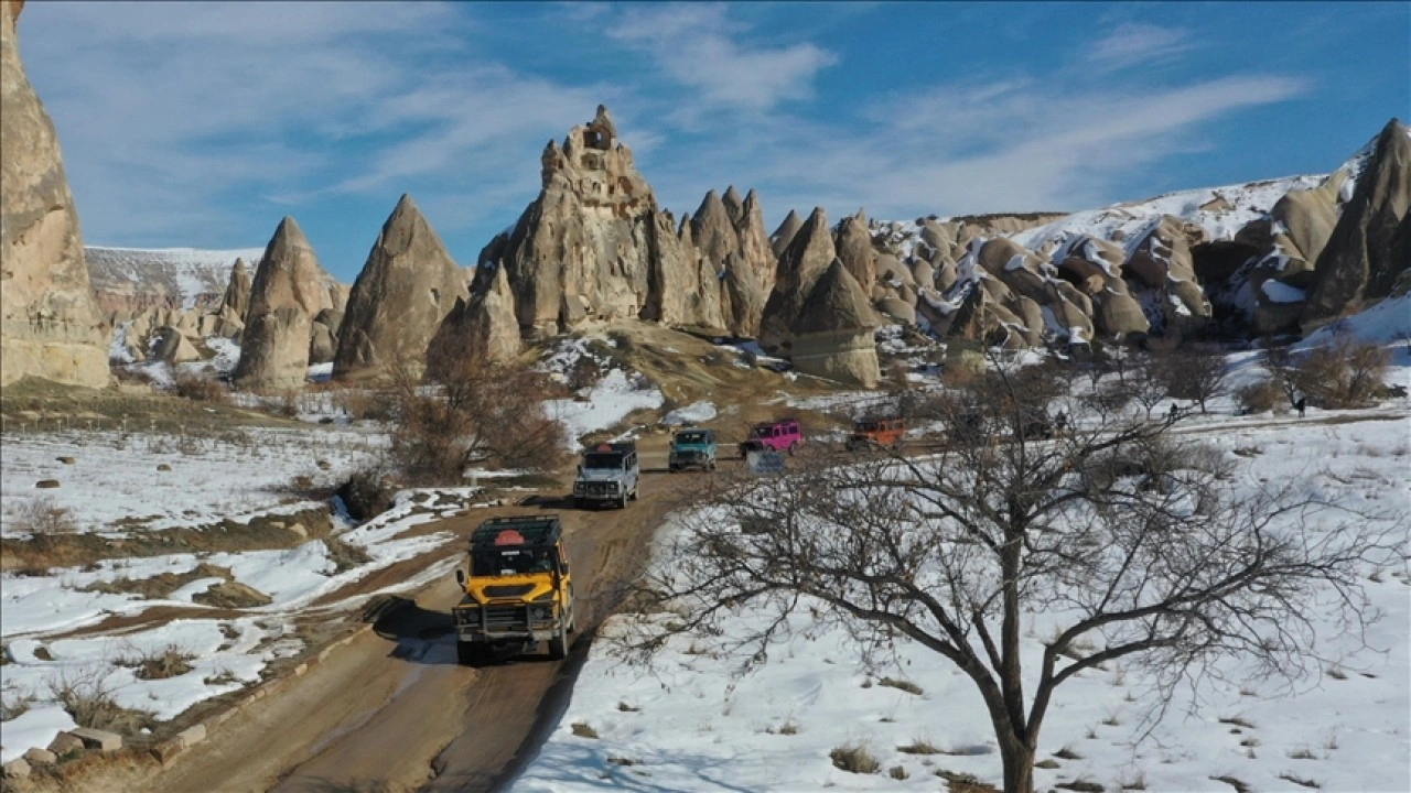 Hava muhalefeti Kapadokya'da turistleri balon turu yerine cip safariye yönlendirdi