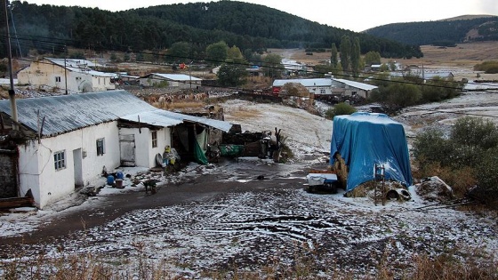 Hava sıcaklığı Kars ve Ardahan'da sıfırın altına düştü