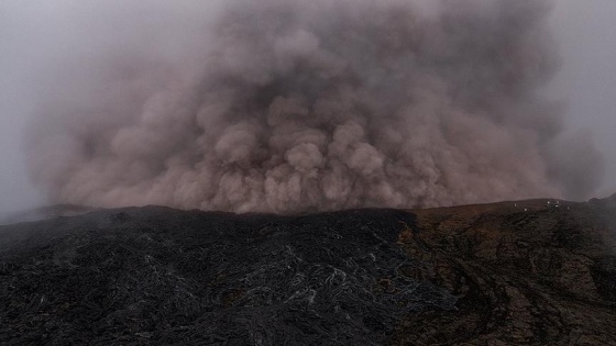 Hawaii'de yanardağ faaliyete geçti