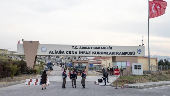 'Hayırlı olsun'u darbe için değil indiği uçak için dediğini savundu