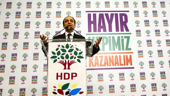 HDP'den referandum broşürü
