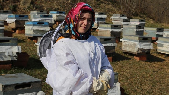 Hem arı fobisini yendi hem iş sahibi oldu