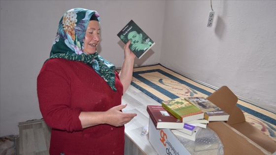 Hikayesini AA'nın duyurduğu kitap aşığı çobana destek