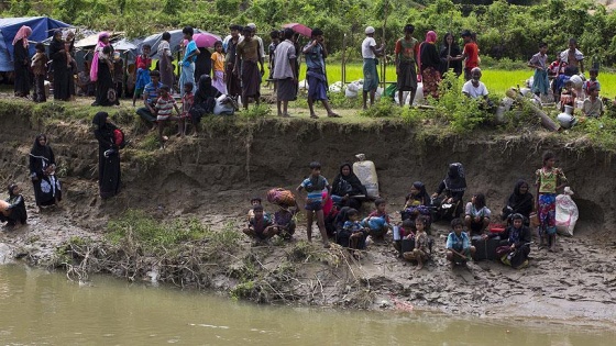 Hindistan, Arakanlı Müslümanları Bangladeş'e sınır dışı ediyor