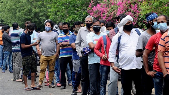 Hindistan'dan Türkiye'ye gelenlere 14 gün zorunlu karantina uygulanıyor