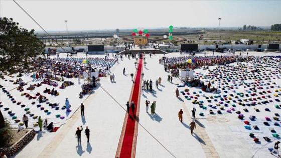 Hindistanlı hacıların Pakistan&#039;a vizesiz girmesini sağlayan Kartarpur Koridoru açıldı