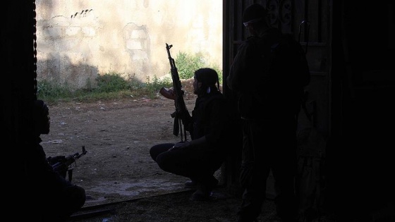 Hizbullah'ın bir komutanı daha Suriye'de öldürüldü