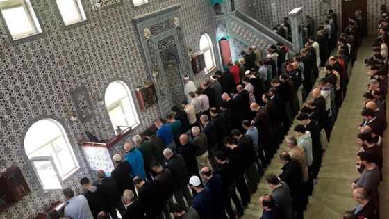 Hollanda'da Filistinli şehitler için gıyabi cenaze namazı