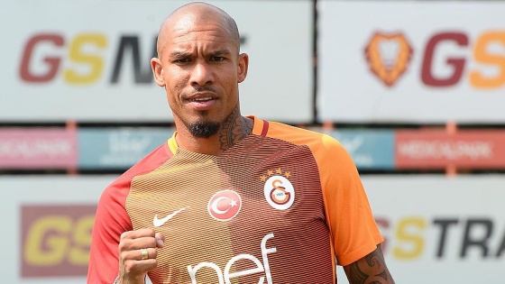 Hollandalı futbolcu resmen Galatasaray'da
