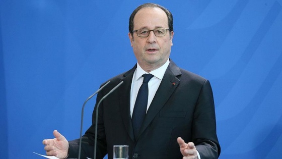 Hollande, Esed rejimi için yaptırım istedi