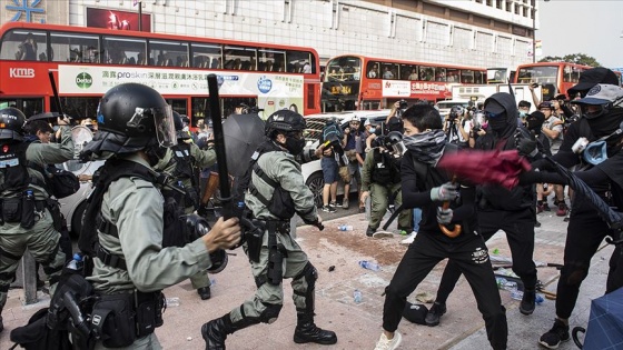 Hong Kong'da 4 günde 249 gözaltı