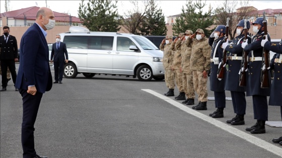 İçişleri Bakanı Süleyman Soylu Ağrı'daki Yaygınyurt Yaşam Kulesi'ni inceledi