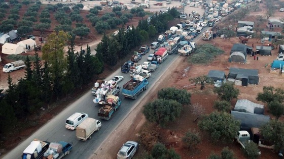 İdlib'den Türkiye sınırı yakınına 20 bin sivil daha göç etti