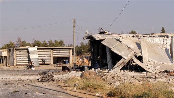 İdlib'e hava saldırıları: 5 ölü