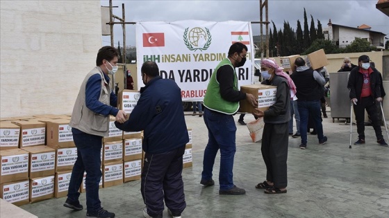 İHH, Lübnan'ın Trablusşam kentinde ihtiyaç sahibi binden fazla aileye gıda yardımında bulundu