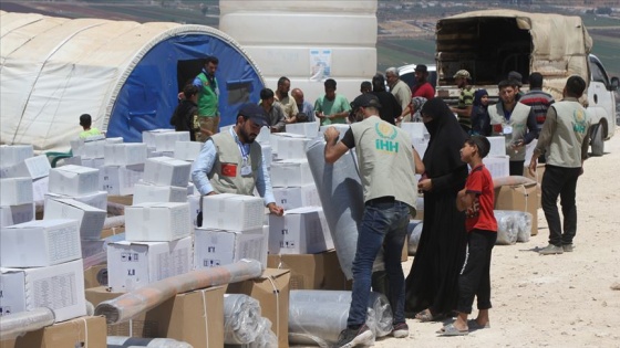 İHH ve BM İdlib'de yeni kamp kurdu