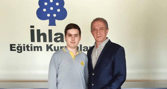 İhlas Koleji Öğrencisi Avrupa Gençlik Parlamentosu’nda Türkiye’yi temsil edecek