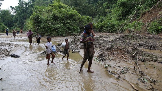 İİT'den Arakanlı Müslümanlar için Myanmar'ı ziyaret talebi