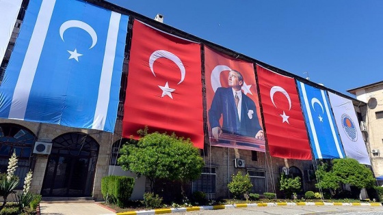 IKBY'nin gayri meşru referandumuna 'Türkmen Bayrağı' ile tepki
