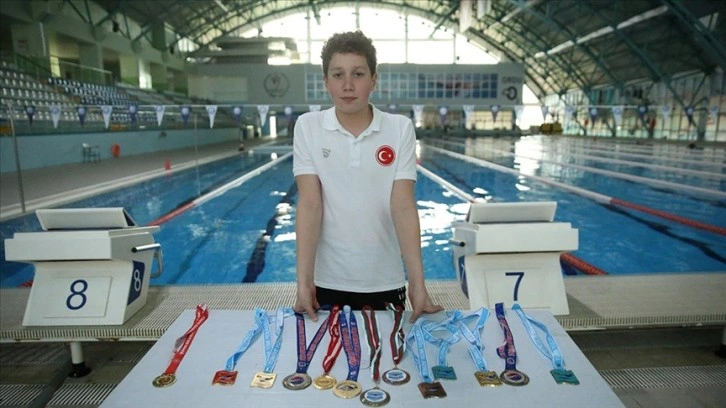 İlk uluslararası altın madalyasını kazanan milli yüzücü Kuzey Set'in hedefi olimpiyatlar