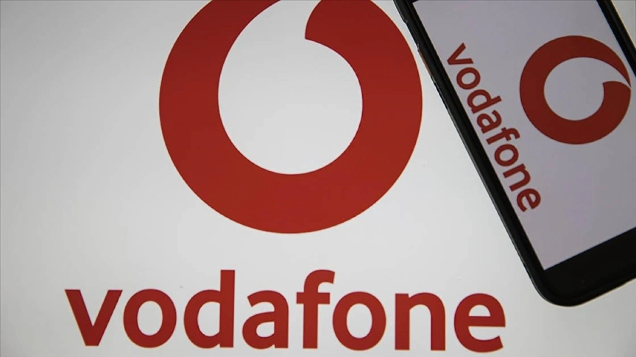 İngiltere, Vodafone'un Three UK'i 19 milyar dolara satın almasını onayladı