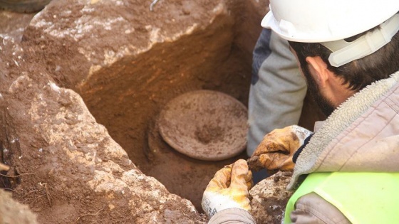 İnşaat alanındaki kazılarda tarihi ölü saklama kabı bulundu