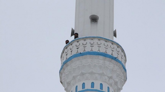 İntihar girişiminde bulunan işçileri kaymakam ikna etti