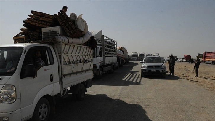 Irak ordusu ile terör örgütü PKK arasındaki çatışmalar Sincar'dan göçü başlattı