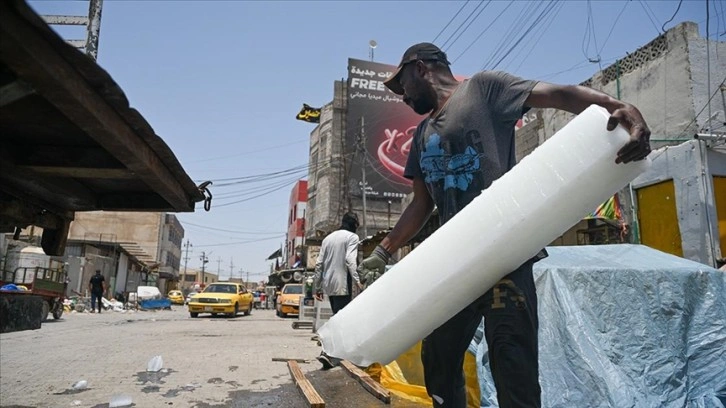 Iraklıların elektrik kesintileri ve artan hava sıcaklıklarıyla imtihanı sürüyor