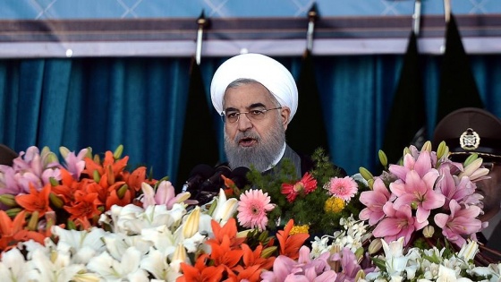 İran Cumhurbaşkanı Ruhani'den 'Devrim Muhafızları'na' eleştiri