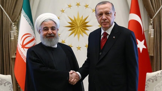 İran Cumhurbaşkanı Ruhani, Erdoğan'ı tebrik etti