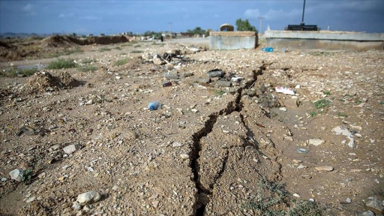 İran'da 5,6 büyüklüğünde deprem